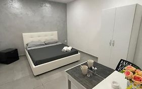 House Nunu